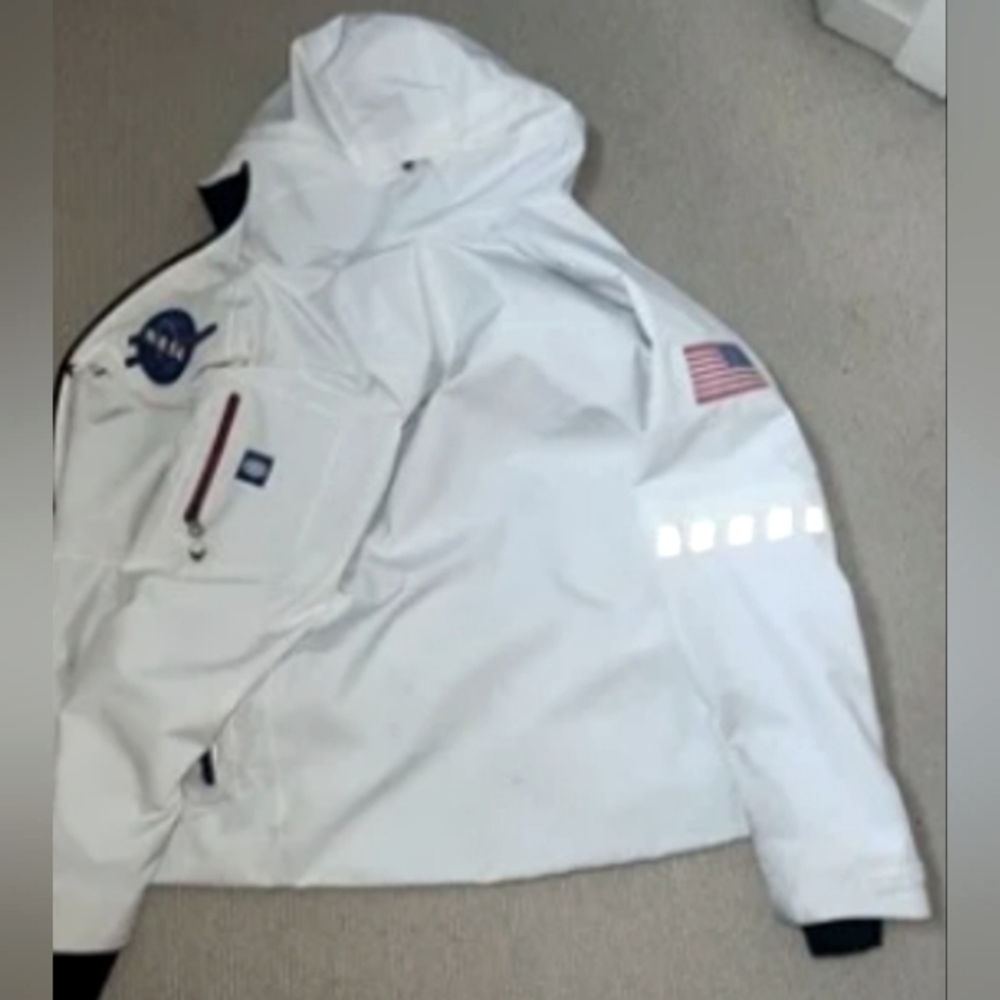 686 jacket size large